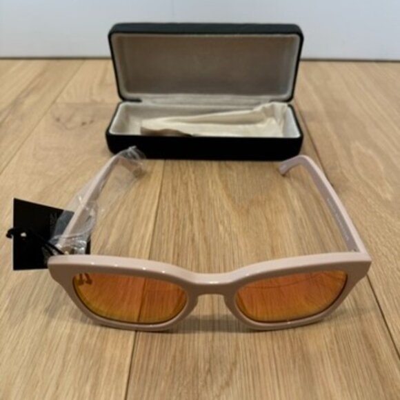 Sunday Somewhere Pink Square Sunglasses Rose Women's NEW - Picture 2 of 9